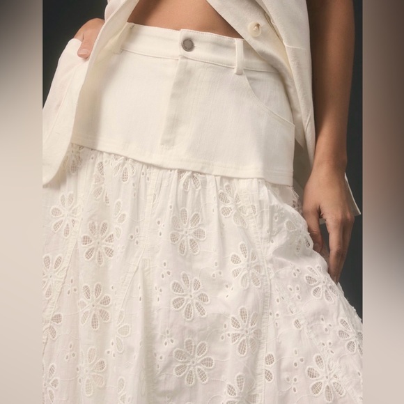 En Saison Adina Eyelet Skirt - Picture 3 of 7